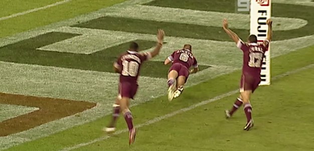 Lockyer wins it for the Maroons