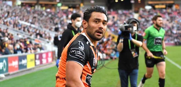 Nofoaluma touched by response to try scoring record