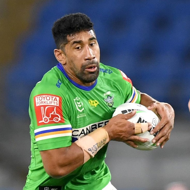 Touching gesture: Raiders squad requested Soliola's return