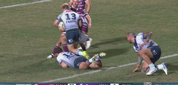 Smith shocks to score a try
