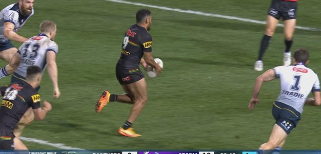 Koroisau does everything but score the try