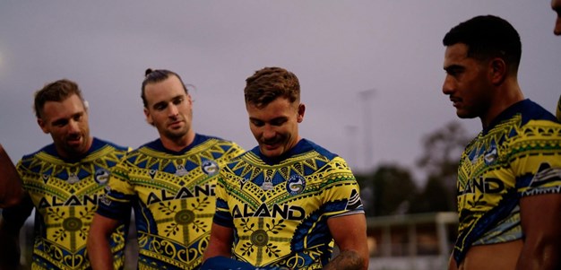 Emotions high as Hands receives his NRL debut jersey