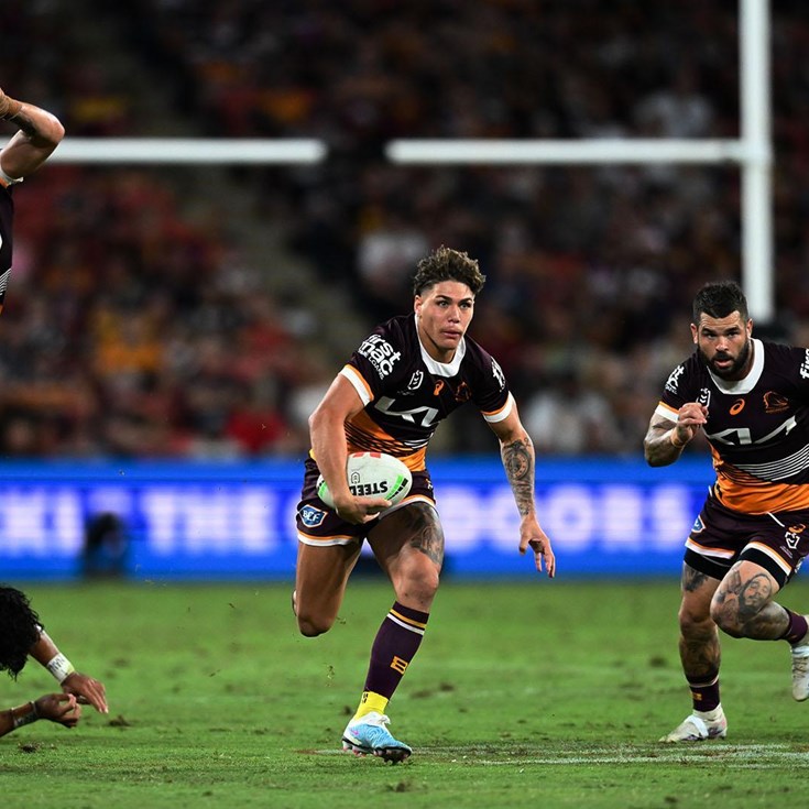 Walsh toyed with the Wests Tigers defence