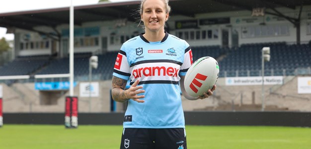 Holli Wheeler signs with the Sharks