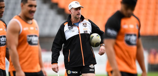 Maguire addresses Tigers troops about Cowboys chatter