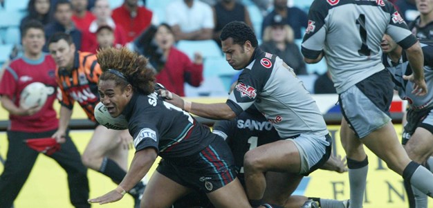 Galuvao crashes over to send Panthers into 2003 decider