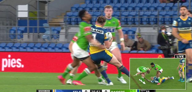 Soliola stops Gutherson in his tracks