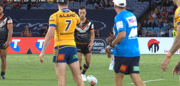 Brooks nails penalty to keep Wests Tigers in it