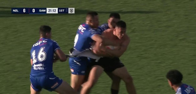 Joey Manu plays on without his jersey