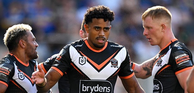 Round 4: A bit of Wests Tigers brilliance