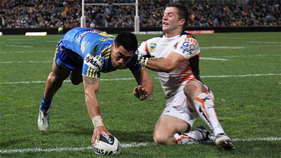 Parramatta's Ken Sio scores the opening try of the match
