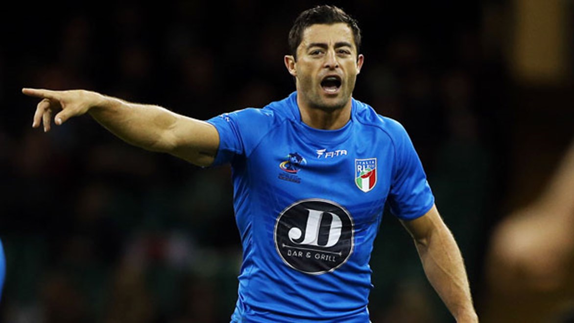 Anthony Minichiello and the Italians are on track to take on defending champions New Zealand in the World Cup quarter-finals.