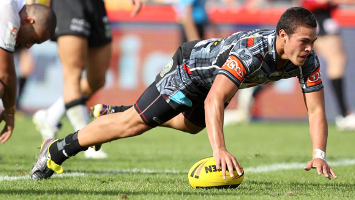 Todd Lowrie anticipates up-and-coming young Warriors including Tuimoala Lolohea will leave their mark during the Auckland Nines. Copyright: Wayne Drought/NRL Photos.