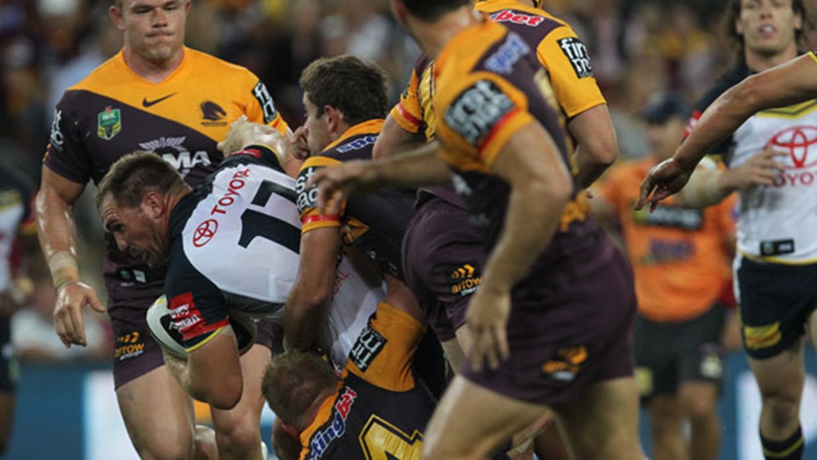 The Broncos defence hunted as a pack all night as they restricted their opposition to 12 points for the second straight week. Copyright: Col Whelan/NRL Photos