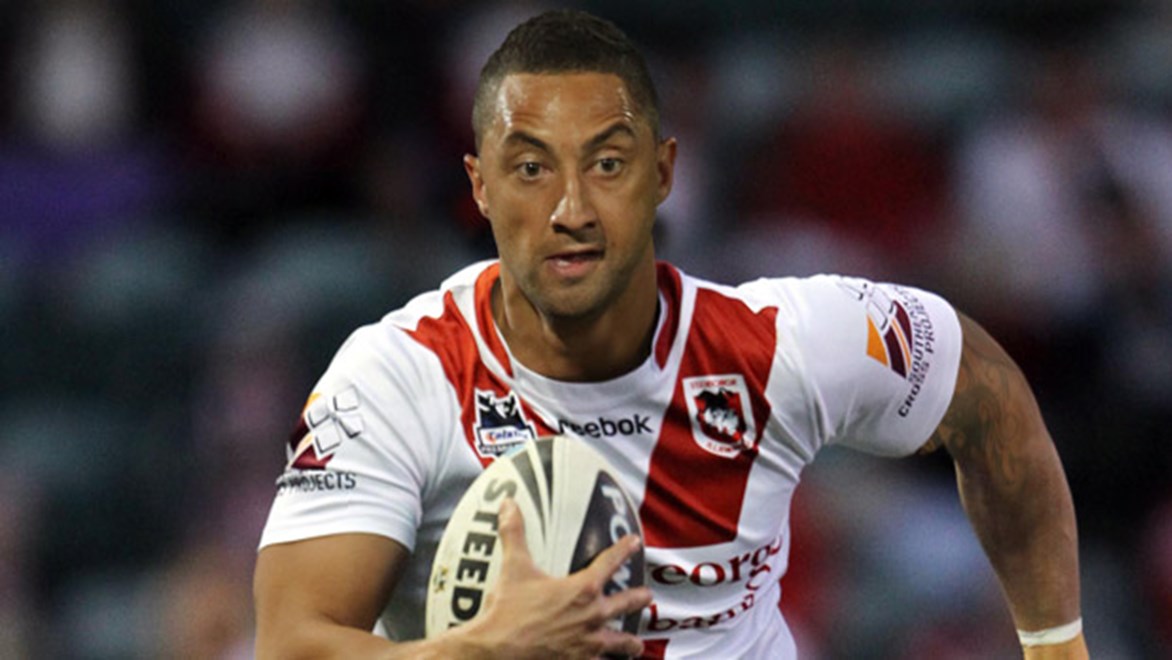 Benji Marshall has agreed to terms with St George Illawarra and will wear the red and white in his NRL return in 2014.