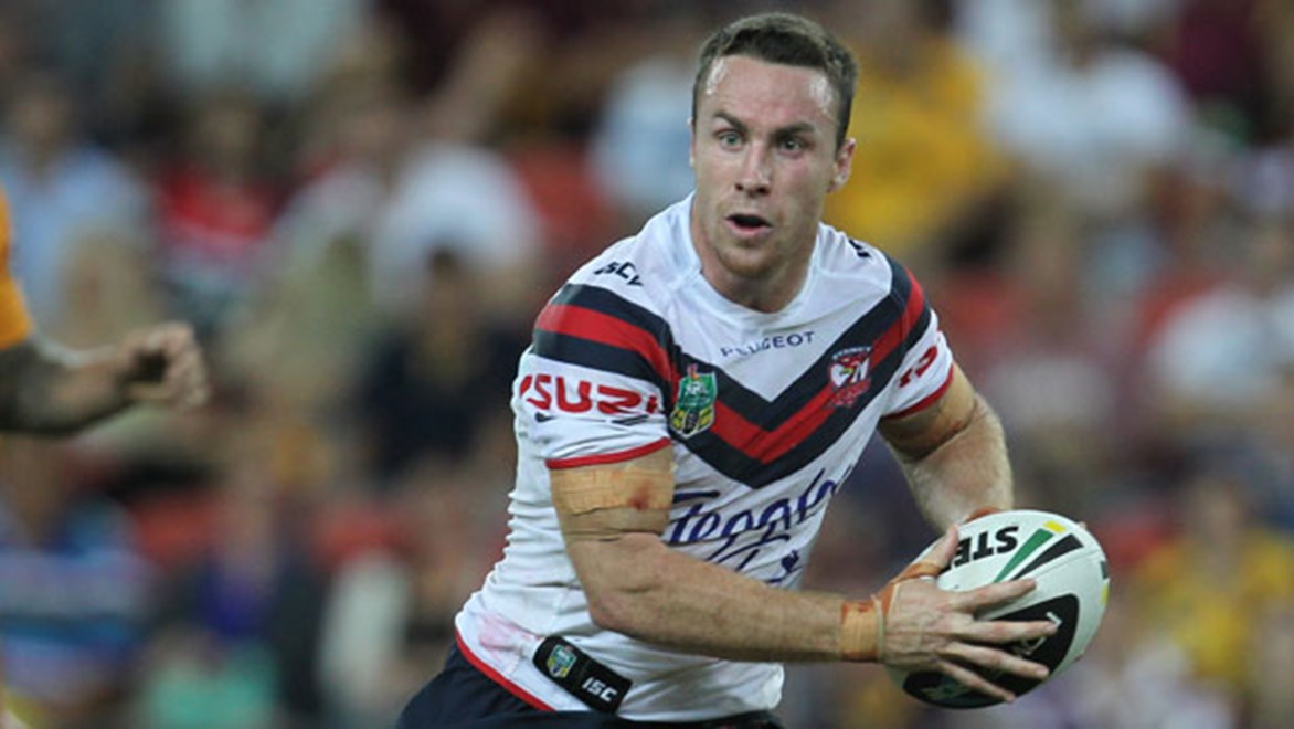 Roosters five-eighth James Maloney is expected to face the Wests Tigers on Friday night despite a painful shoulder problem.