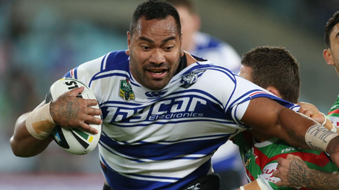 Tony Williams in action for the Bulldogs during their Round 25 clash with the Rabbitohs at ANZ Stadium.