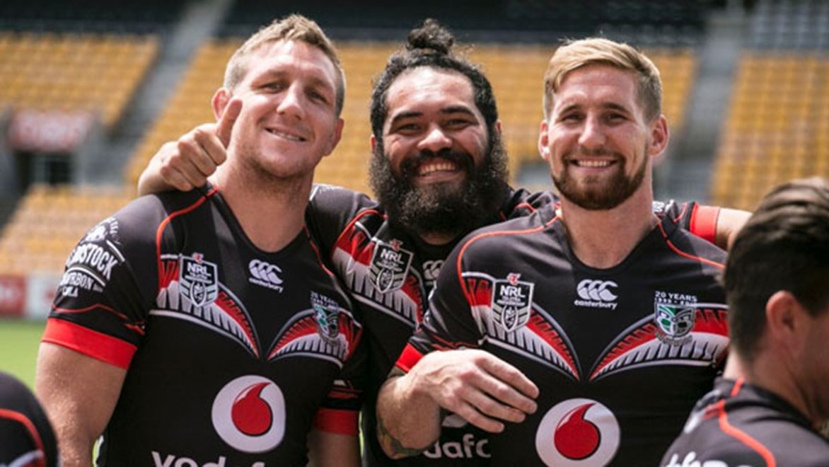 As he gets to know teammates such as Konrad Hurrell (centre) and Sam Tomkins (right), Warriors recruit Ryan Hoffman says he understands the role he has been brought in to play.