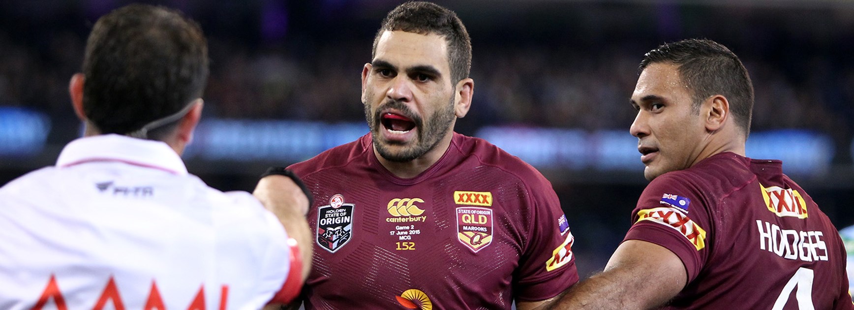 Greg Inglis argues with the referee during State of Origin II at the MCG.