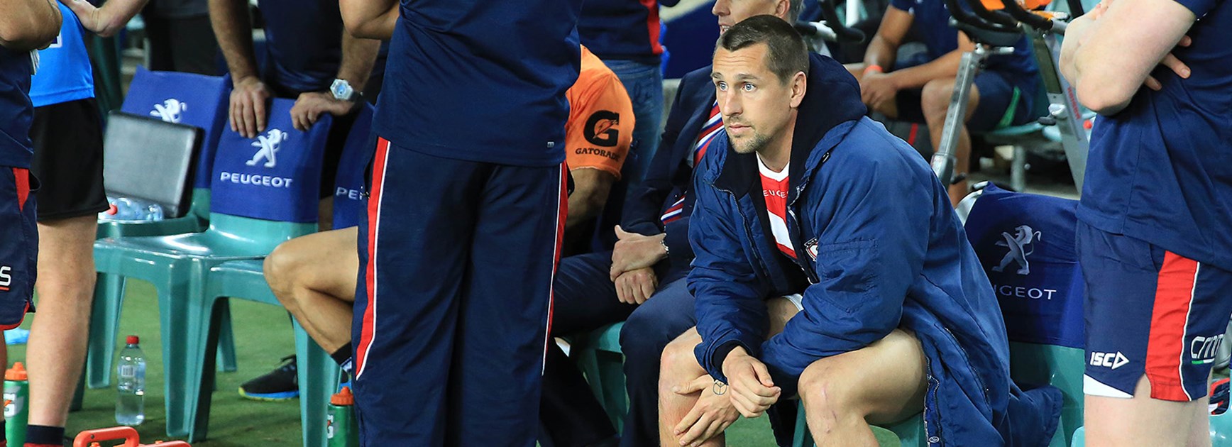 Roosters halfback Mitchell Pearce suffered a hamstring injury against the Broncos.
