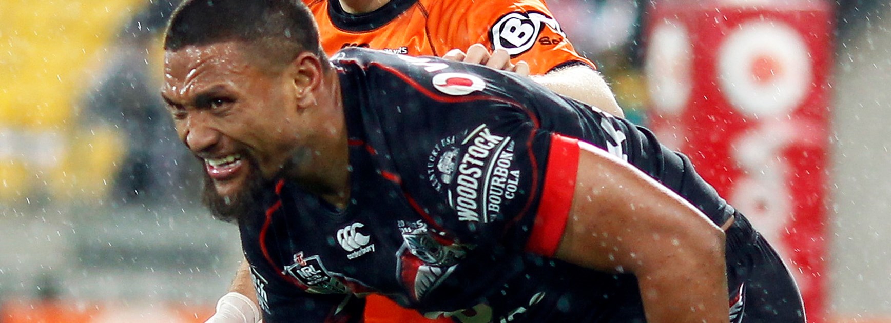 Manu Vatuvei goes down injured during the Warriors' Round 22 loss to St George Illawarra.