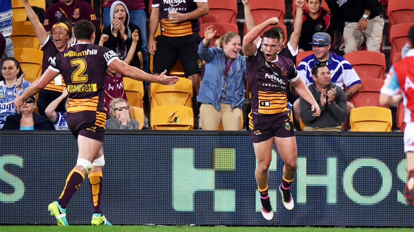 Tom Opacic celebrates a try against the Bulldogs.