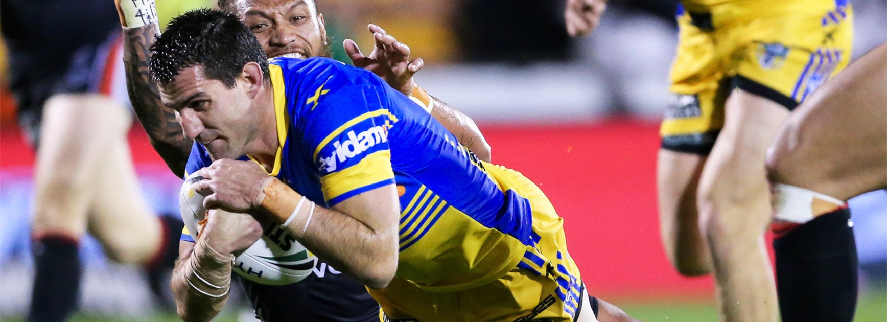 Issac de Gois scored twice in the first half for Parramatta against the Warriors on Sunday.