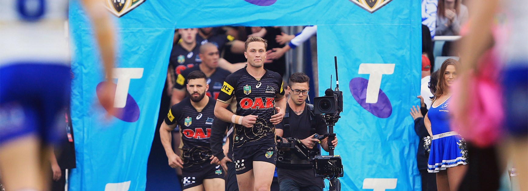 Matt Moylan leads the Panthers out to face the Bulldogs in the opening week of the finals.
