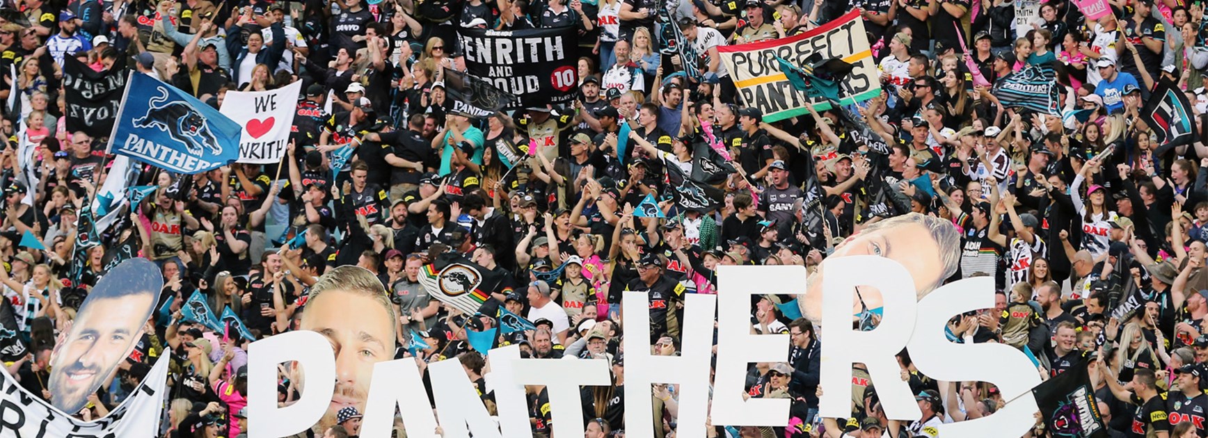 Panthers fans at their team's elimination final win over the Bulldogs.