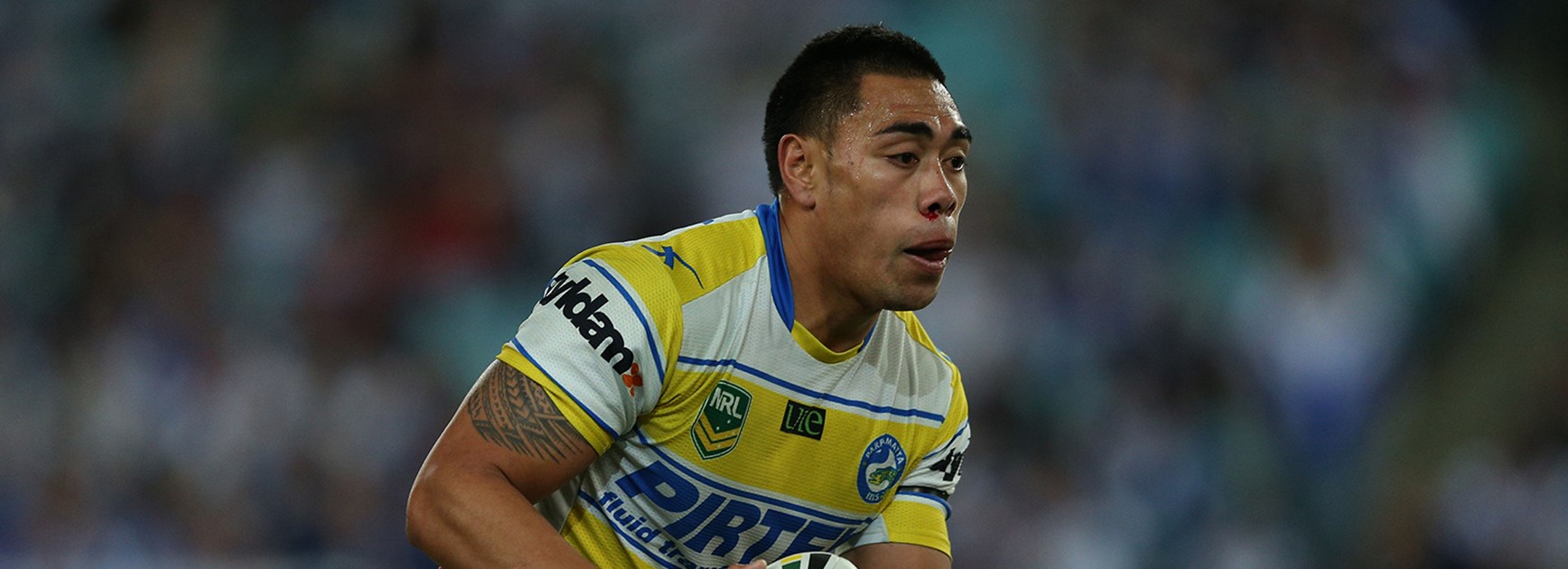 Former Parramatta Eels back Ken Sio has signed with Newcastle Knights after a stint in the Super League.