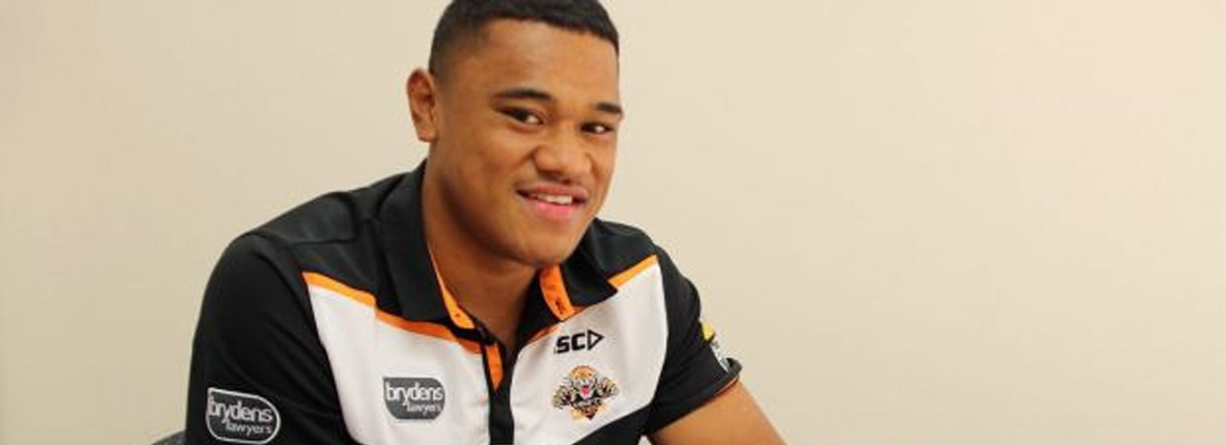 Young Wests Tigers centre Moses Suli has signed a new three-year deal with the club.