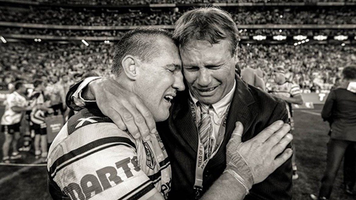 Paul Gallen and Andrew Ettingshausen in a Walkley Award-winning image from the 2016 NRL Grand Final.