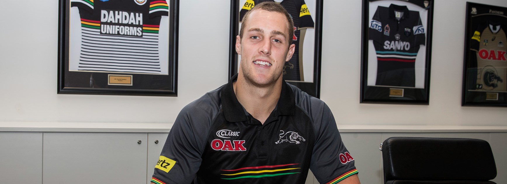 Isaah Yeo has signed a new deal with the Panthers.