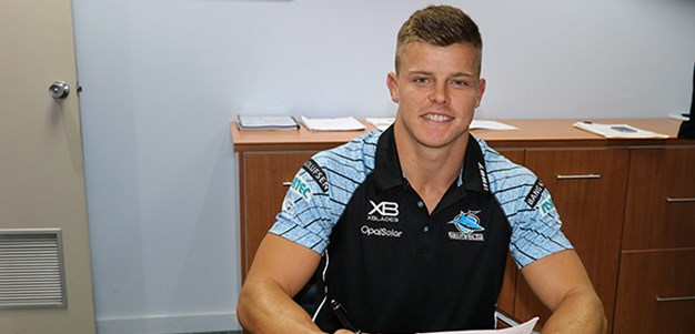 Brailey re-signs with Sharks