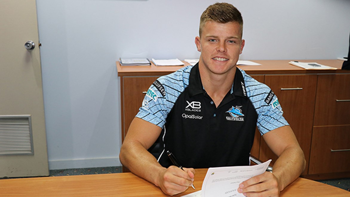 Cronulla hooker Jayden Brailey has re-signed with the Sharks until the end of the 2020 season.