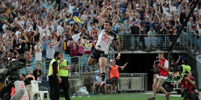 Kyle Feldt celebrates his crucial late try in the 2015 NRL Grand Final.