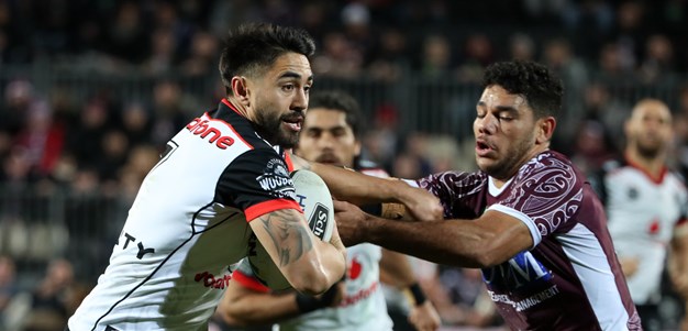 Warriors rout Sea Eagles in Johnson's 150th