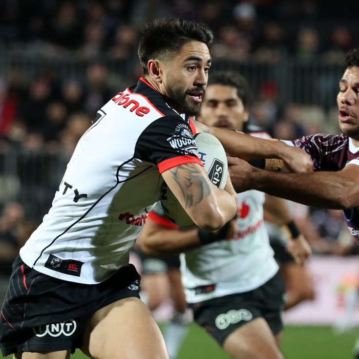 Warriors rout Sea Eagles in Johnson's 150th
