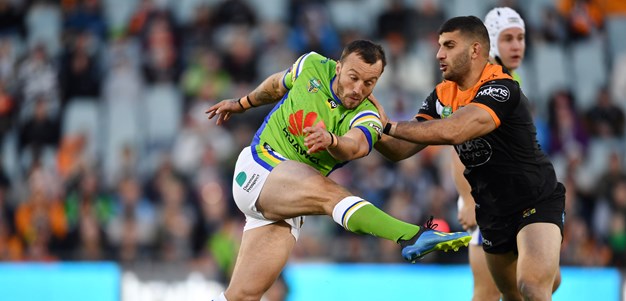 Hodgson inspires Raiders to thumping win over Tigers