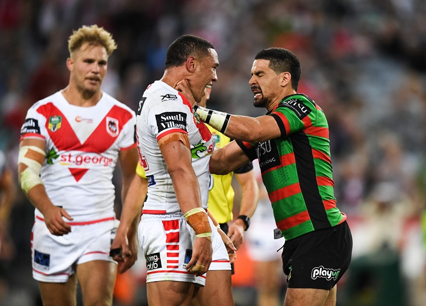Tyson Frizell gets in a tangle with Cody Walker after the Rabbitoh was penalised.