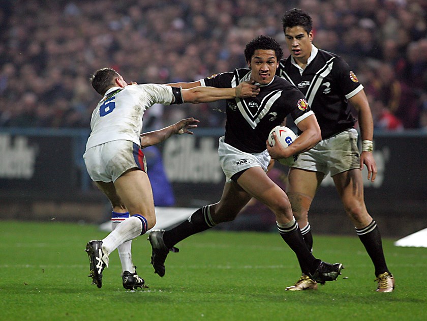 Clinton Toopi tries to make a break for New Zealand.