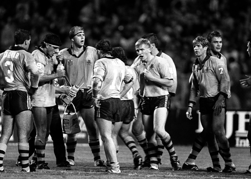 The young NSW Blues of 1989 regroup after conceding a try.
