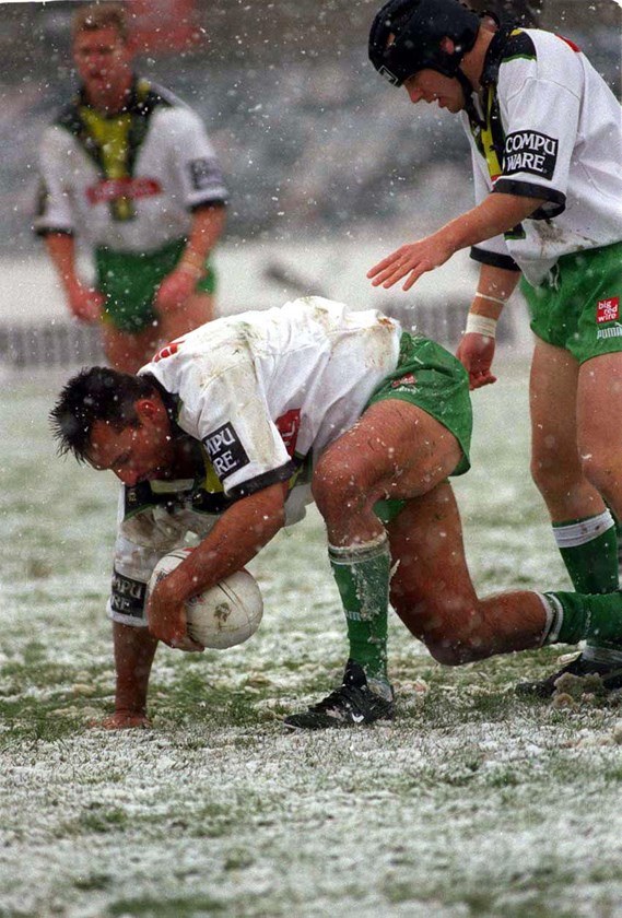 Raiders great Laurie Daley at a freezing Bruce Stadium in 2000.