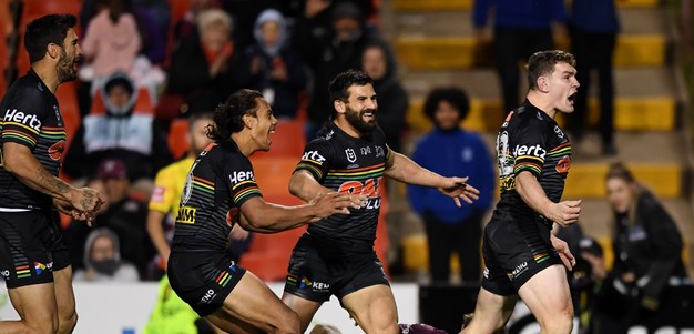 Rookie Martin thrives as Panthers hold off fast-finishing Manly