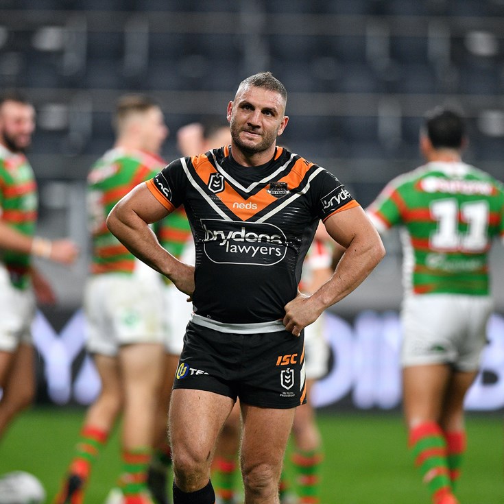 Apology accepted but Farah won't defend ex-teammate Burgess