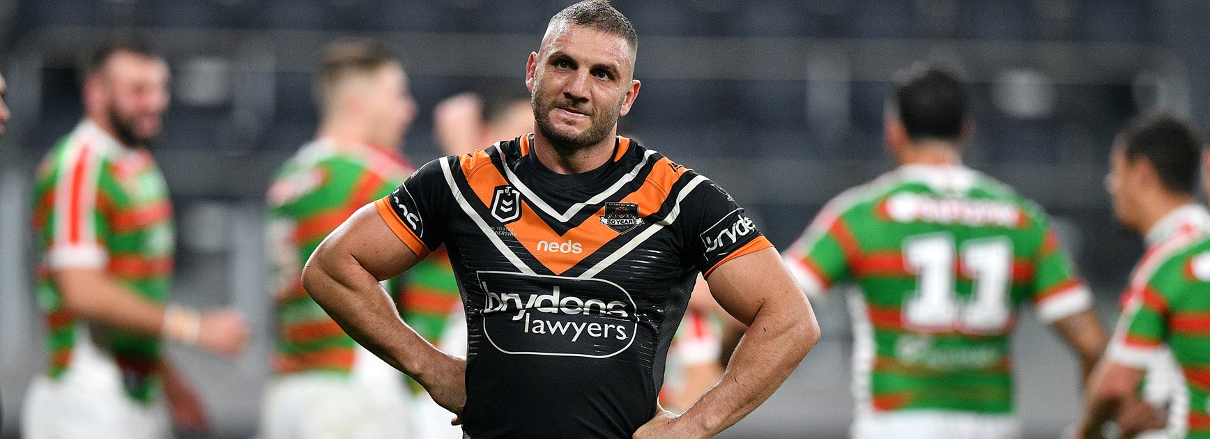 Apology accepted but Farah won't defend ex-teammate Burgess