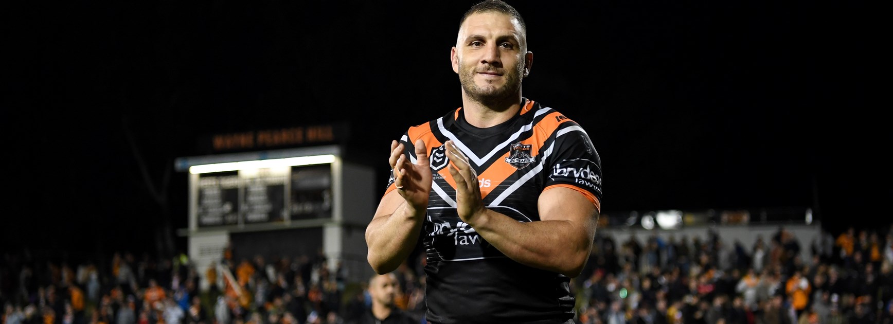 Tigers set Tuesday deadline for Farah to make call on final fling