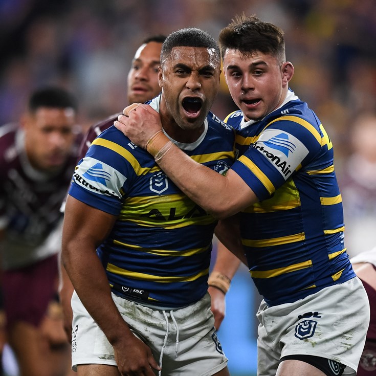 Michael Jennings re-signs with Eels