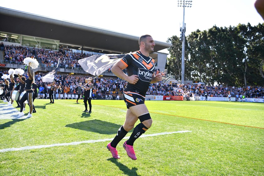 Leichhardt Oval provided an electric atmosphere for Robbie Farah's farewell.
