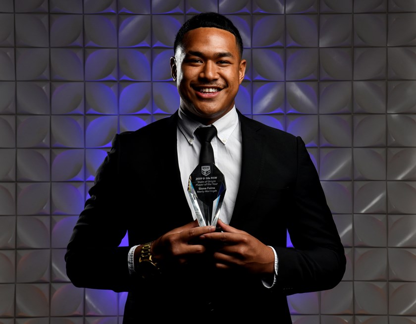 Sione Fainu with his NSW under 18s award on Monday night.